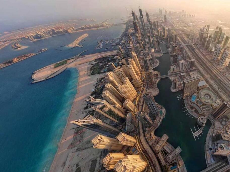 La Buena Vida Holiday Homes - Beach Front Very Spacious, Luxe And Modern 3 Bedroom With Full Kitchen In Jbr , 3 Min To The Jbr Beach Dubai Marina And Tram Station Exterior foto