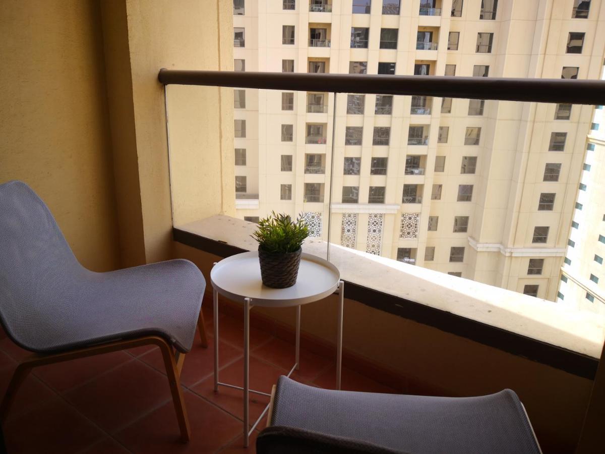 La Buena Vida Holiday Homes - Beach Front Very Spacious, Luxe And Modern 3 Bedroom With Full Kitchen In Jbr , 3 Min To The Jbr Beach Dubai Marina And Tram Station Exterior foto